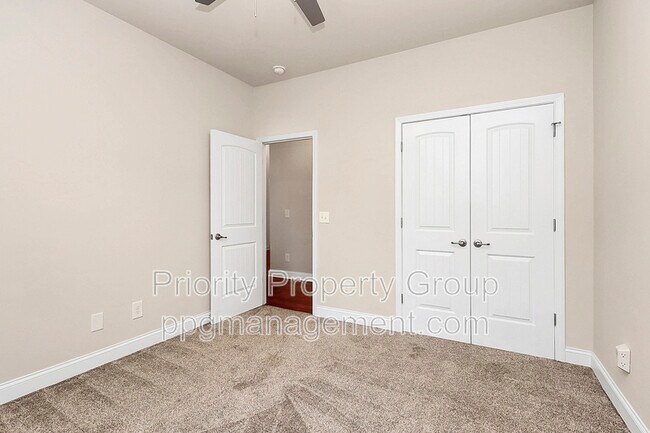 Building Photo - 141 Tall Fern Lp