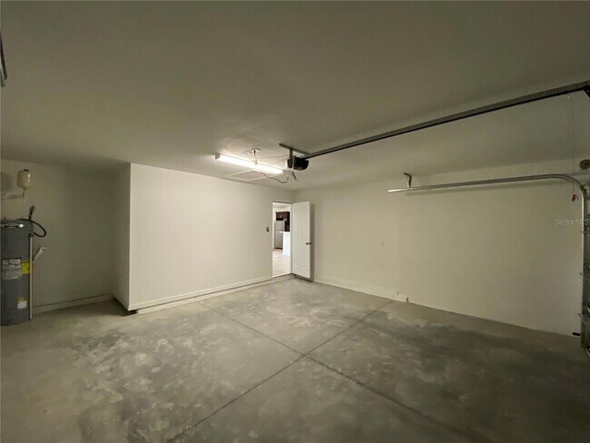 Building Photo - 2731 SW 137th Pl