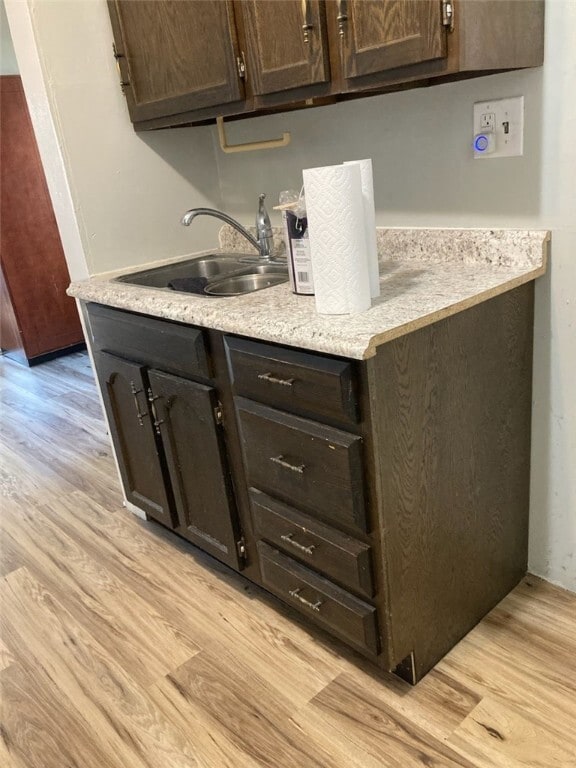 Building Photo - 15 Cutler St