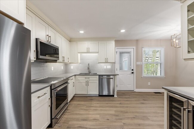 Building Photo - 4700 Walden Ct