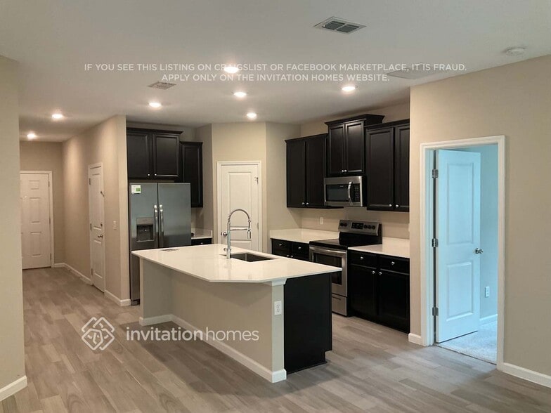 Building Photo - 9516 Lovage Ln