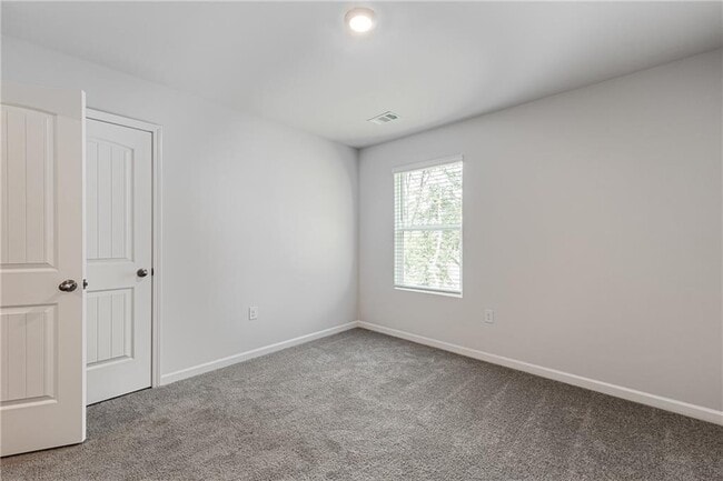 Building Photo - 545 King Vlg