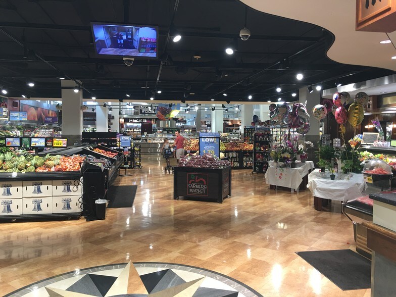 Building Photo - 3650 S Glebe Rd