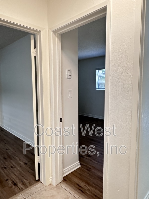 Building Photo - 1810 Broadway St