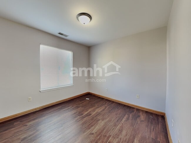 Building Photo - 21827 W Judith Ct