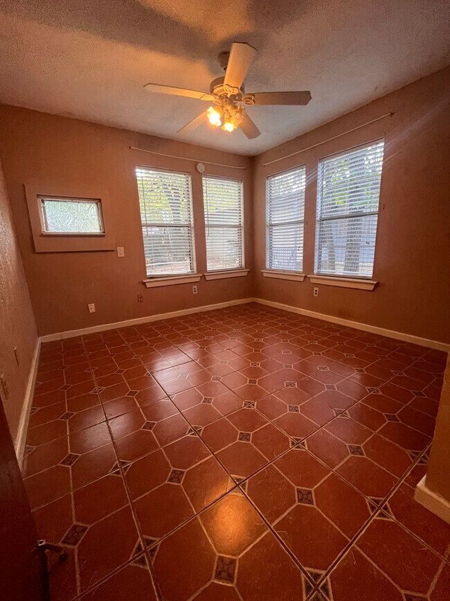 Building Photo - 3107 Whitis Ave