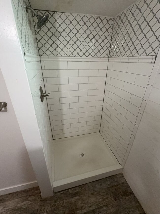 Building Photo - 3 Bed 2 Bath Cottage in Greeley