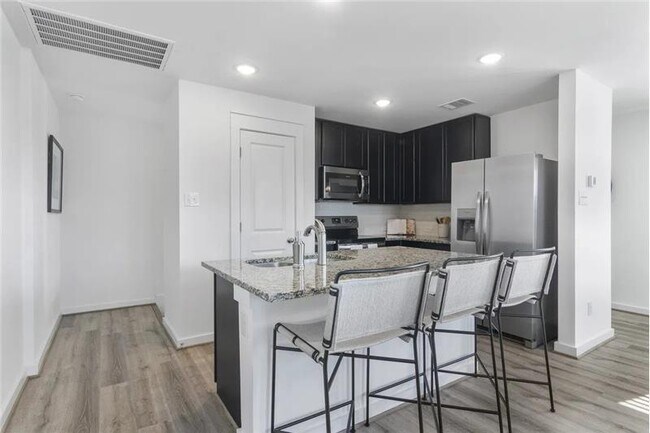 Building Photo - 151 Harvest Meadows Rd