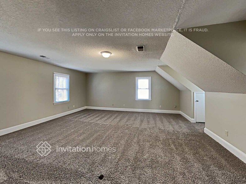 Building Photo - 9912 Spring Harvest Dr