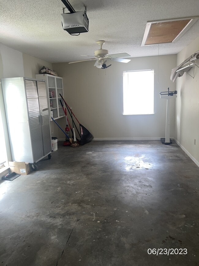 Building Photo - 221 Topi Trail