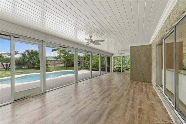 Building Photo - 53 N Sewalls Point Rd