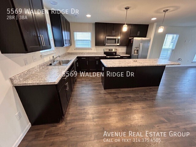 Building Photo - Modern 2-Bed Townhome in Walden Ridge – Ac...