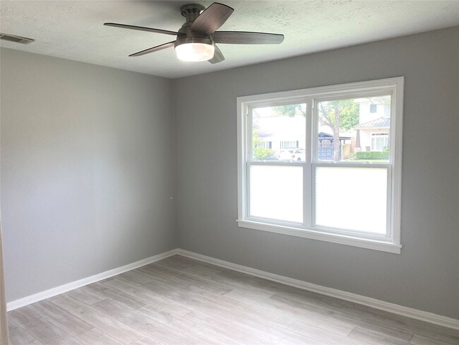 Building Photo - 1717 Althea Dr