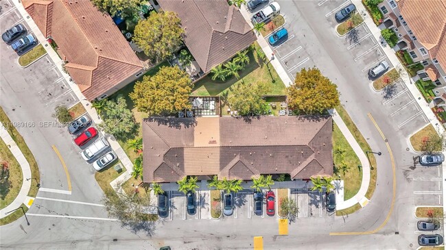 Building Photo - 2342 SE 10th St