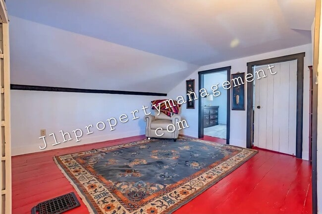 Building Photo - 9068 Black Oak Rd