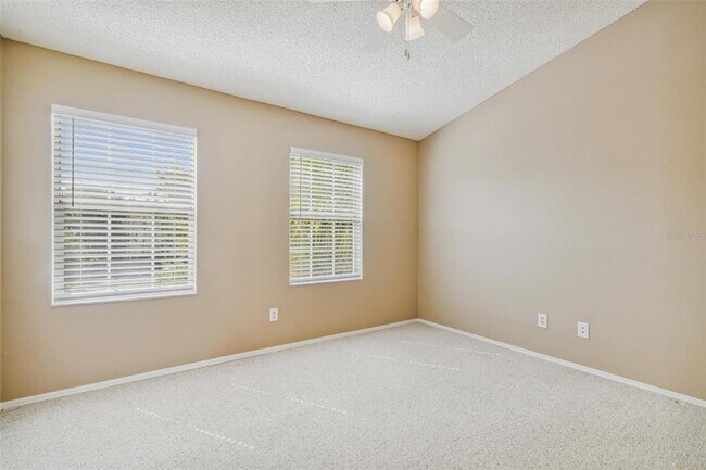 Building Photo - 6355 Bayside Key Dr