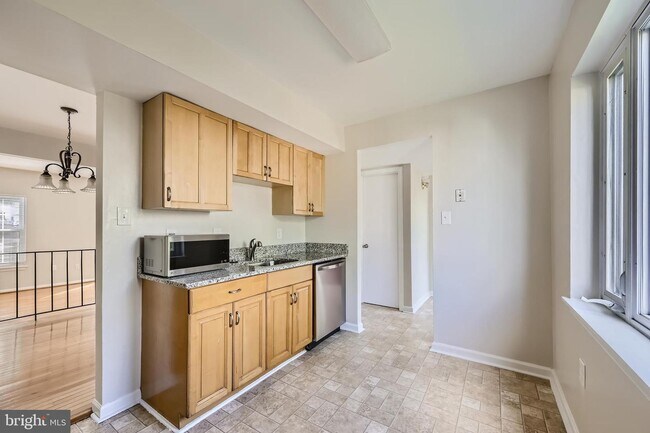 Building Photo - 15615 Plaid Dr