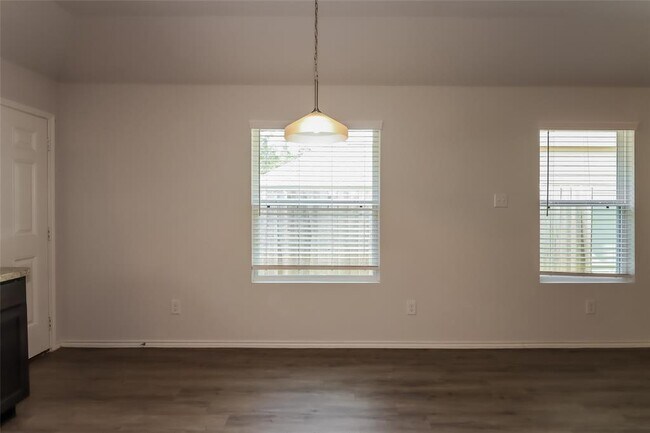 Building Photo - 3281 East Chunk Dr