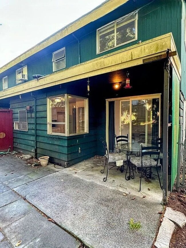 Building Photo - ar14000