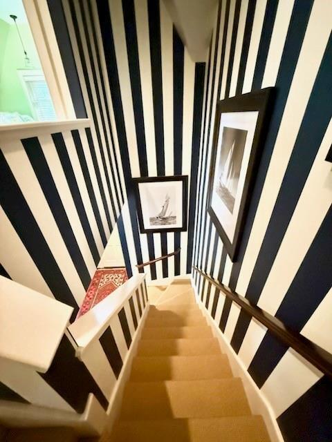 Building Photo - 448 Gibbs Ave