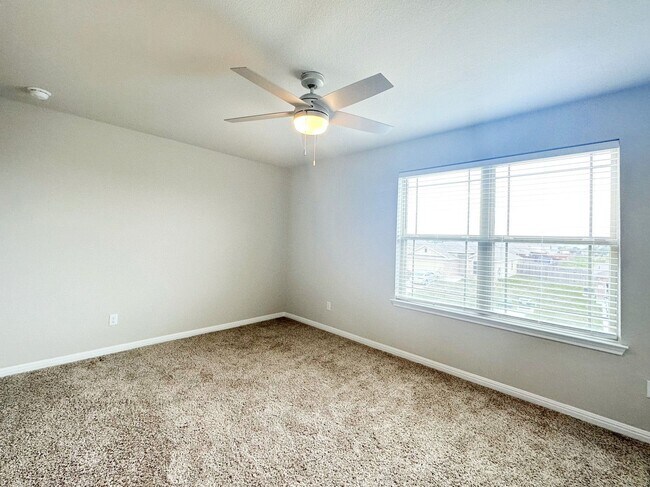 Building Photo - Bright & Roomy 5 Bedroom, 2.5 Bathroom Home with 2-Car Garage