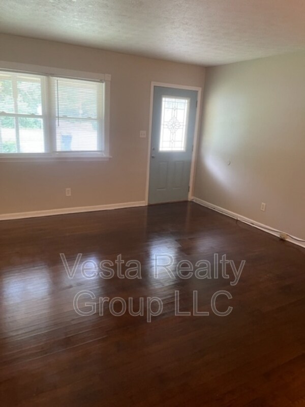 Building Photo - 181 Oldenburg Dr