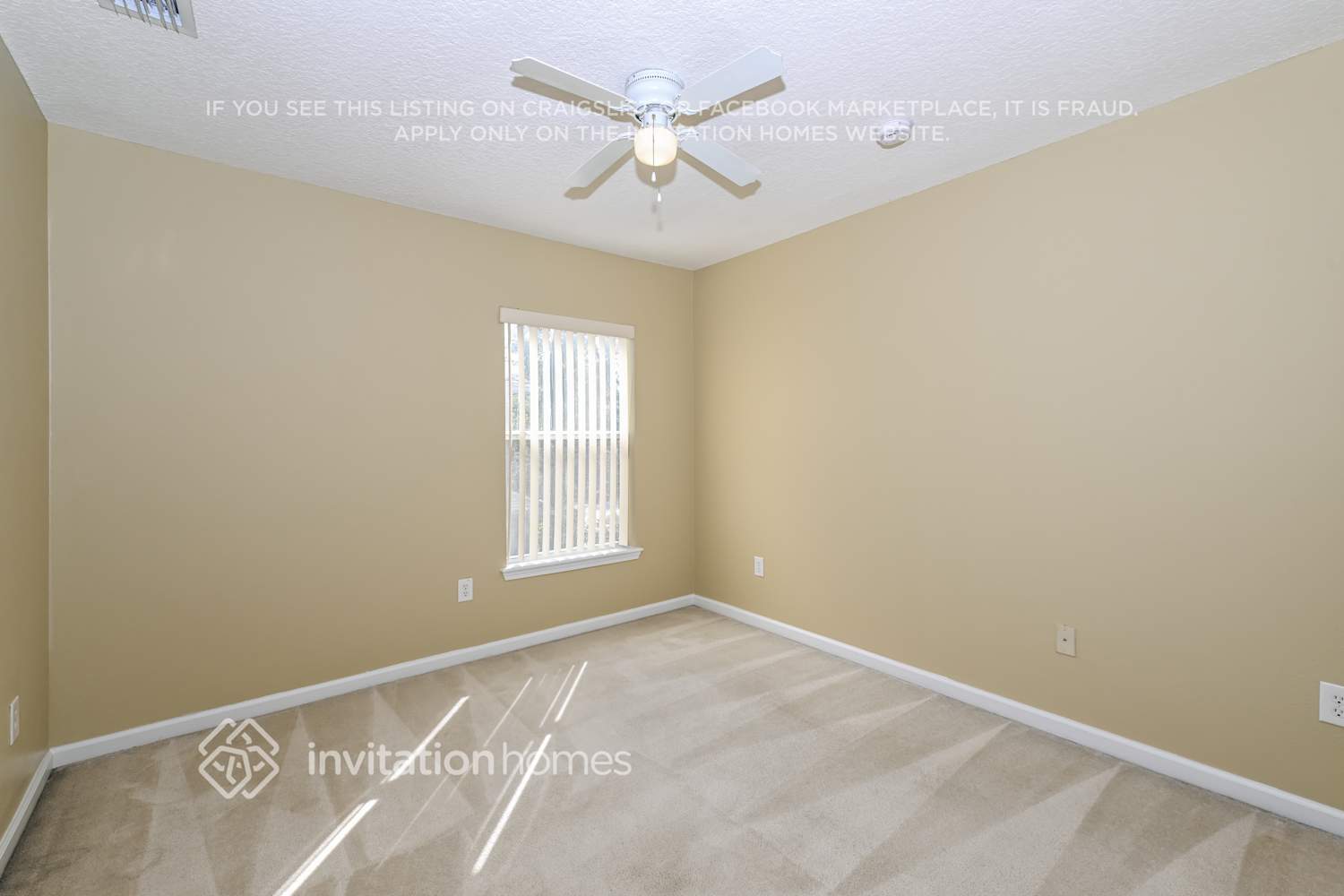 Building Photo - 3943 Hillstead Ln