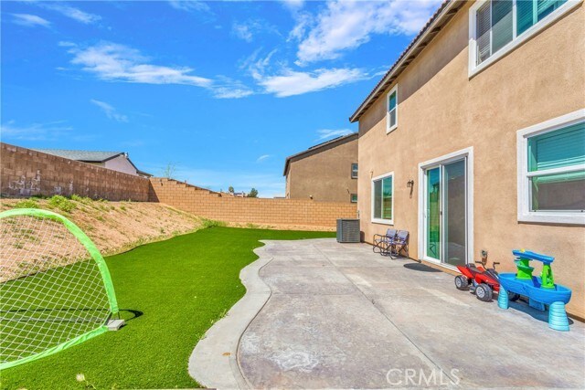 Building Photo - 13343 E View Ln