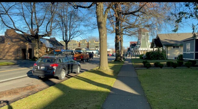 Building Photo - Beautiful Historic Home on Front Street in Lynden