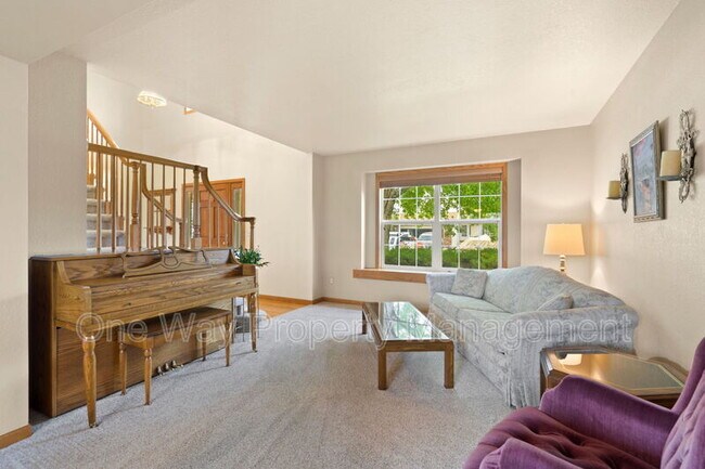 Building Photo - 508 Parkwood Dr