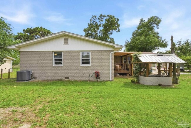 Building Photo - 730 Nagel Dr