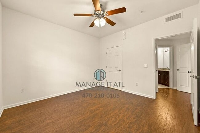 Building Photo - Elegant 2 Bedroom Condo in Buckhead. Gated...