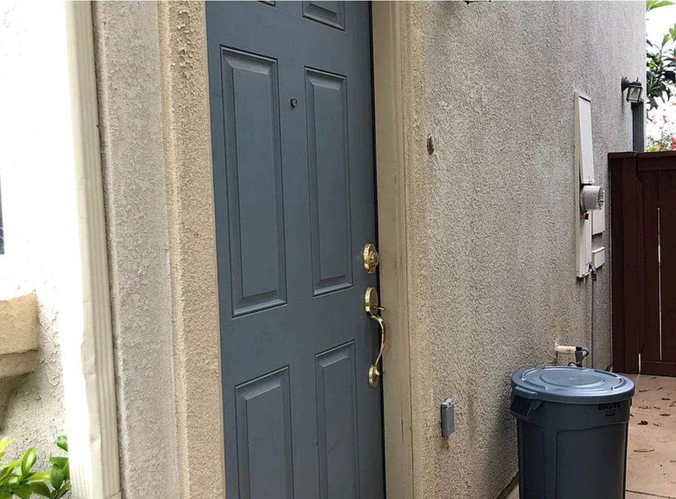 Private entrance - 5552 Foxtail Loop