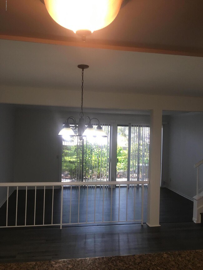 Building Photo - 7703 Las Palmas Way