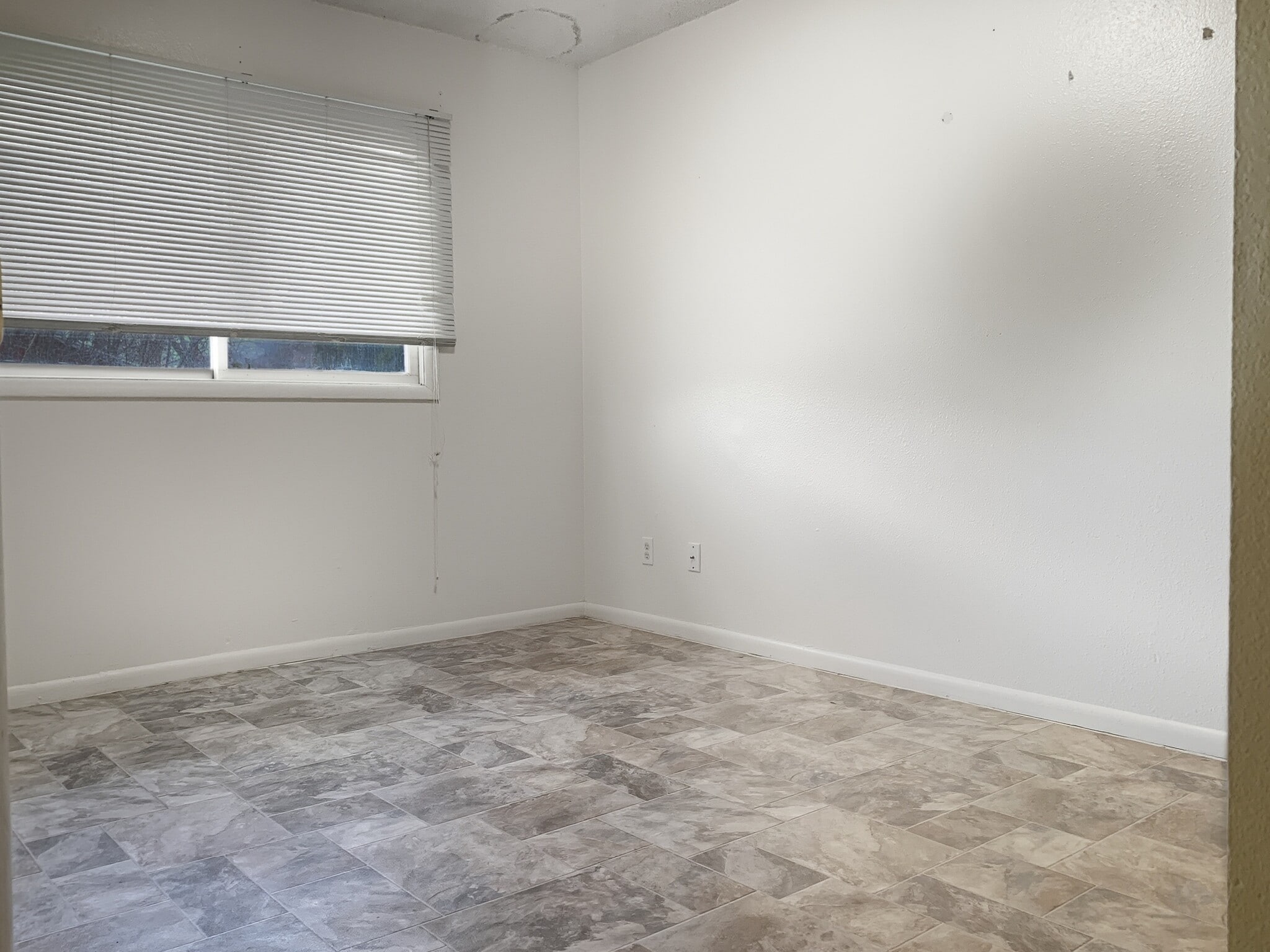 Bedroom 3 - 919 Rodgers St