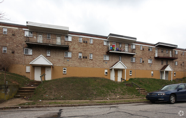 Building Photo - 3900-3908 Pascal Ave