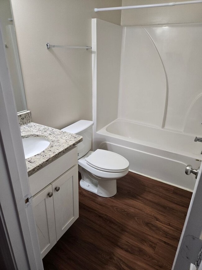 Building Photo - Woodcrest Knolls 210-212