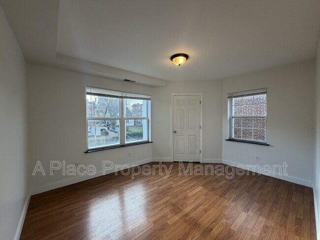 Building Photo - 6318 Cabanne Ave