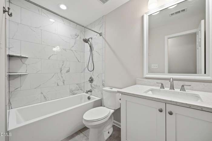 Building Photo - 112 Waterfall Ct