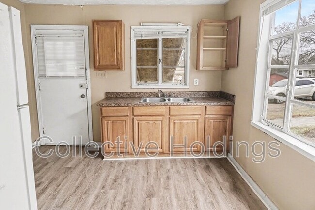 Building Photo - 1520 17th Way SW