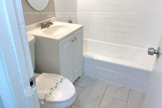 Building Photo - 2623 N Beaumont Ave