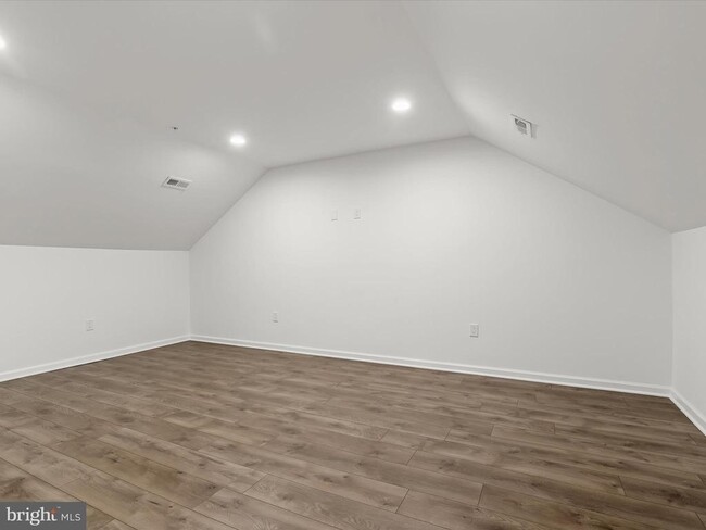 Building Photo - 700 Olney Sandy Spring Rd