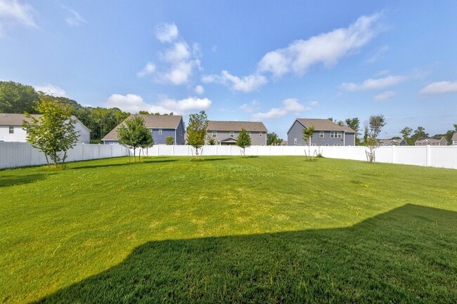 Building Photo - Luxurious 4-bed