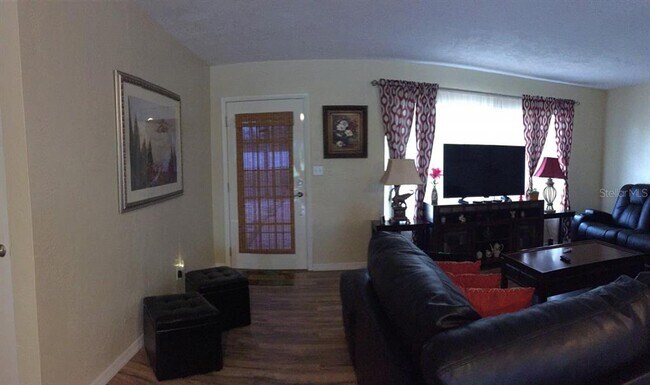 Building Photo - 3680 Whiting Dr SE