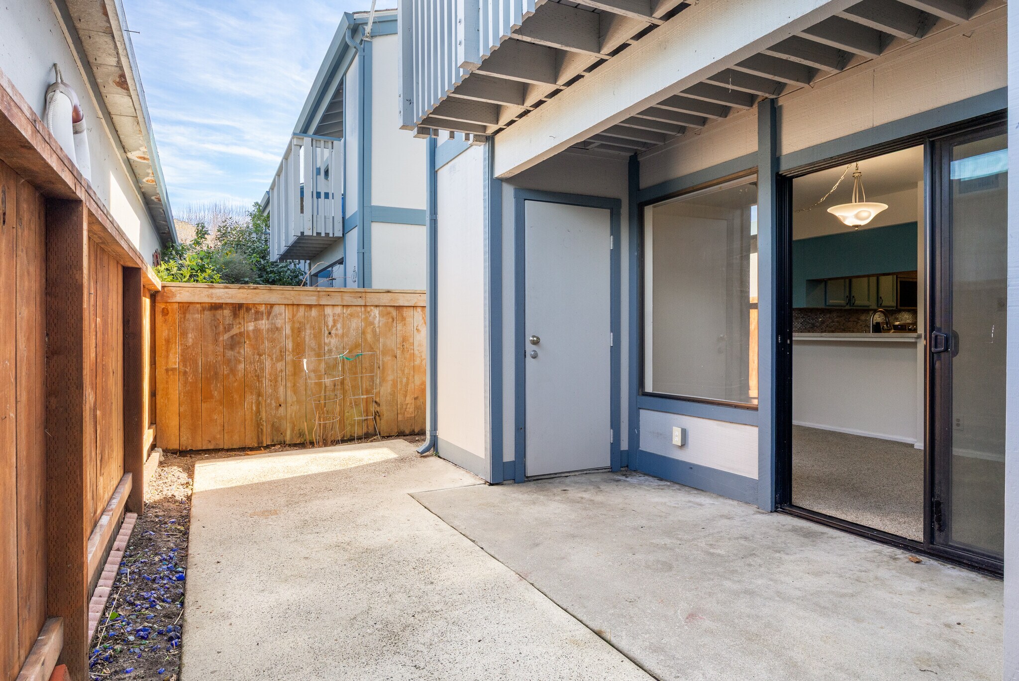 Building Photo - 1925 46th Ave