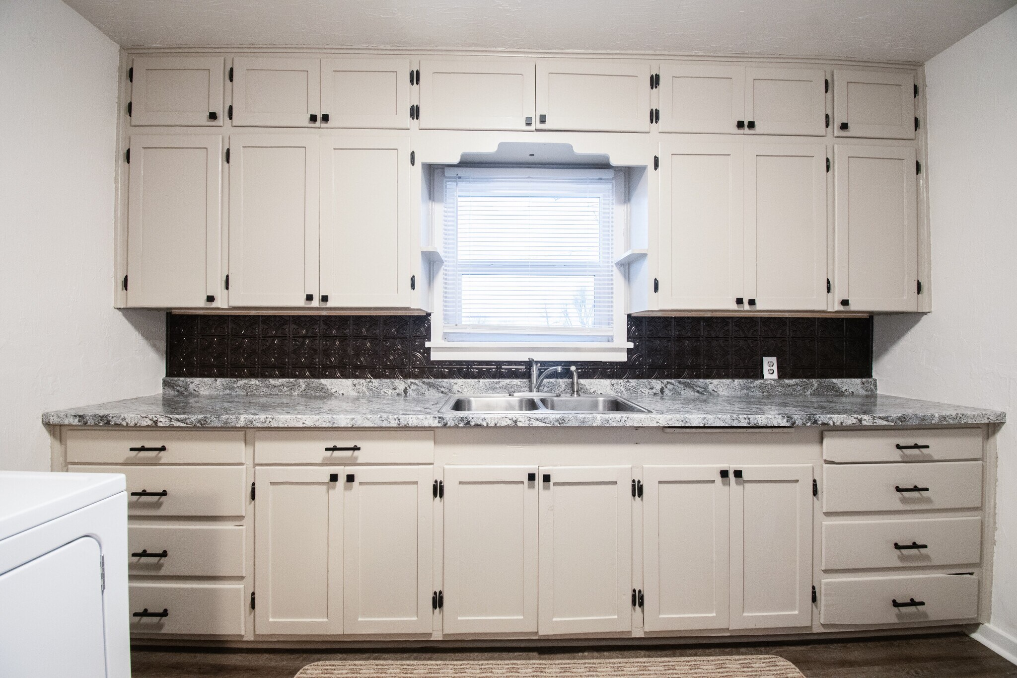 Kitchen - 103 Harrison St