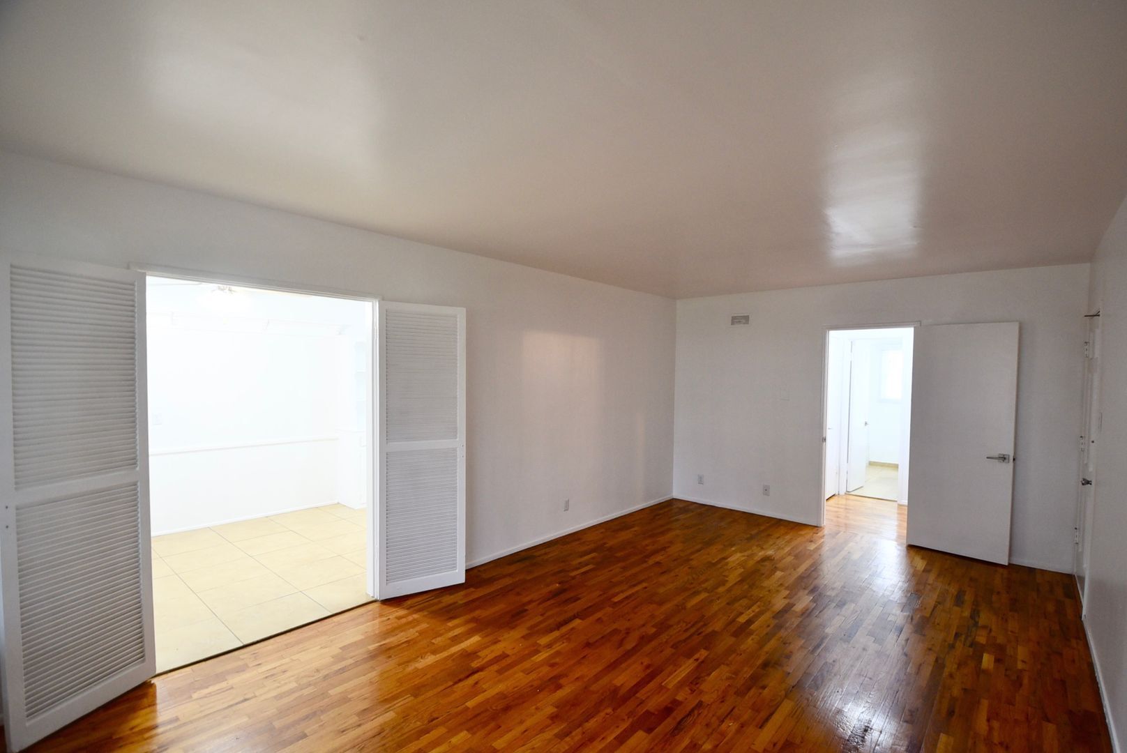 Building Photo - 5220 Radford Ave