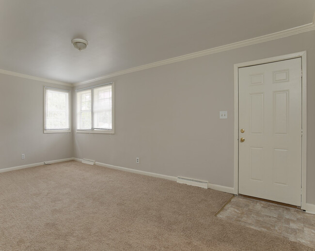 Building Photo - 1122 Fiske St