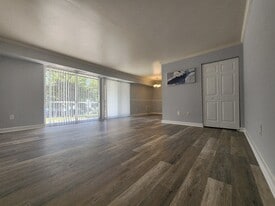 Building Photo - 3124 Brinkley Rd