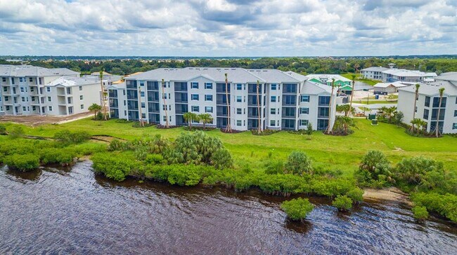 Building Photo - 910 Tidewater Shores Loop